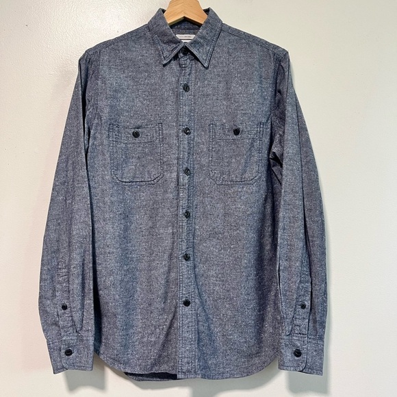 Old Navy Blue Button-Down Chambray Shirt - Men’s Size S - Picture 2 of 10